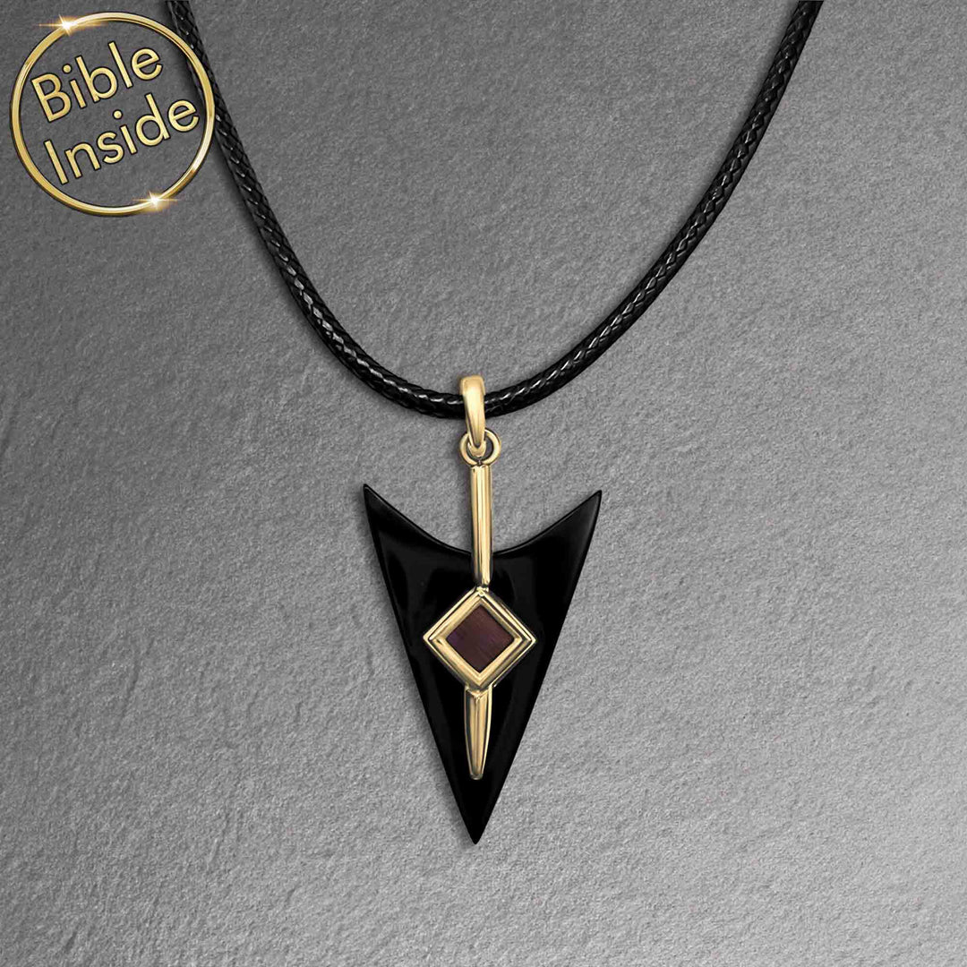 Minimalist arrow necklace — a meaningful valentine's day present idea for him