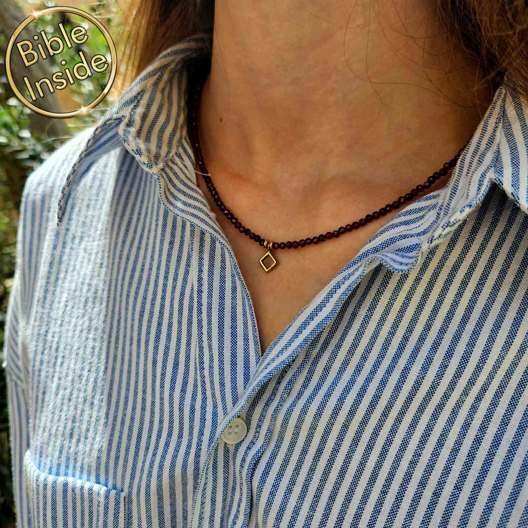 Valentine's gift idea for girlfriend – rhombus Christian necklace treasure